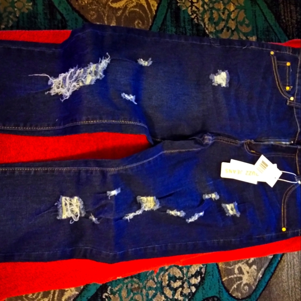 Women's ripped jeans